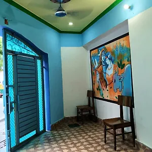 Trinetra Homestay Varanasi