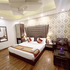 Waterfall Paschim Vihar Hotel Delhi (National Capital Territory of India)