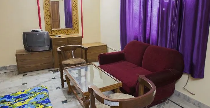 Hotel Chanakaya Agra
